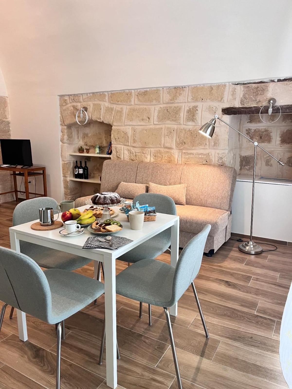 Vita Lenta Apulian Rooms Трані Екстер'єр фото
