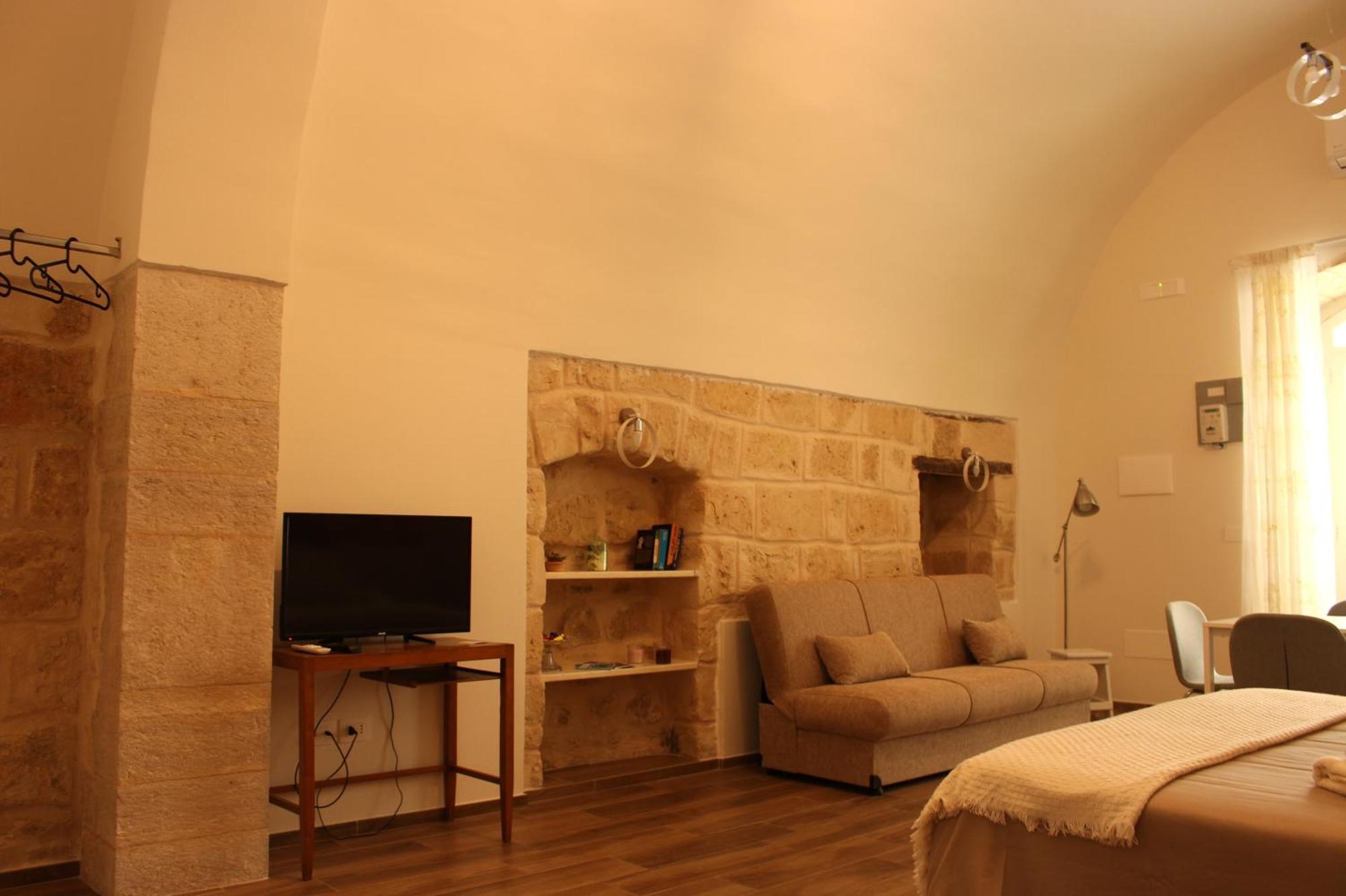 Vita Lenta Apulian Rooms Трані Екстер'єр фото